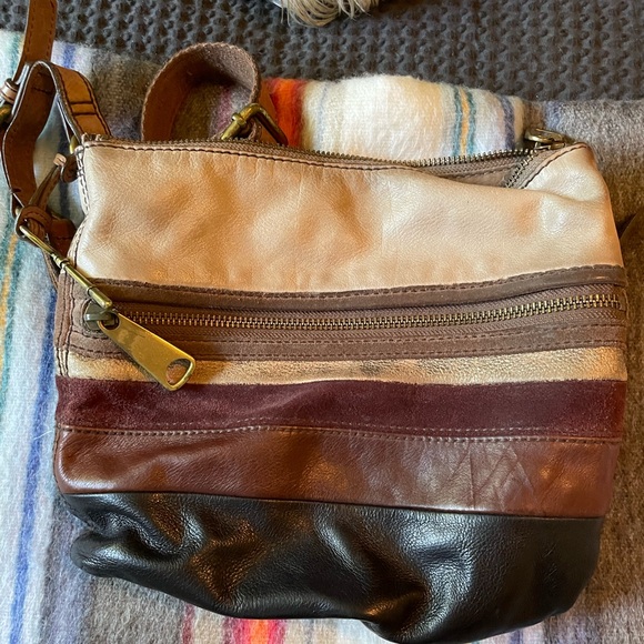 Fossil purse for sale! - Picture 2 of 4